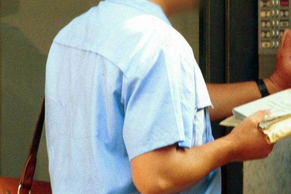 Codice Raccomandata 616. Come sapere il mittente e l’atto inviato