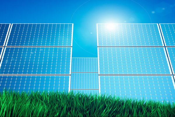 Bollette da abbattere: Risparmio in bolletta con un impianto fotovoltaico