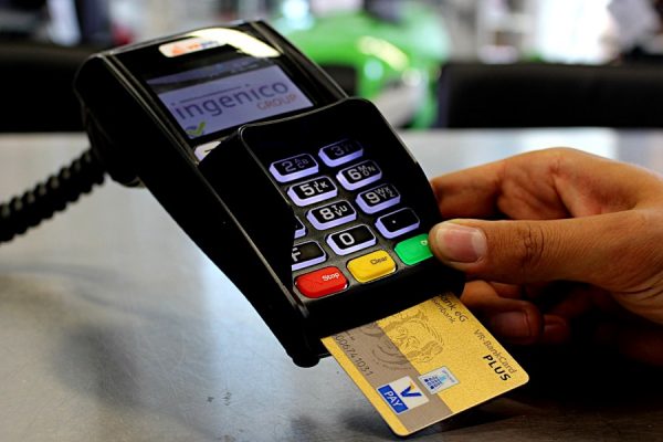 L’obbligo di accettare pagamenti con carta di credito