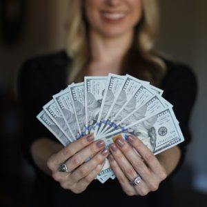 Come investire online piccole somme e guadagnare: metodi, strategie e consigli