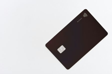 Revolut vs Vivid: Approfondire i Vantaggi del Conto Deposito